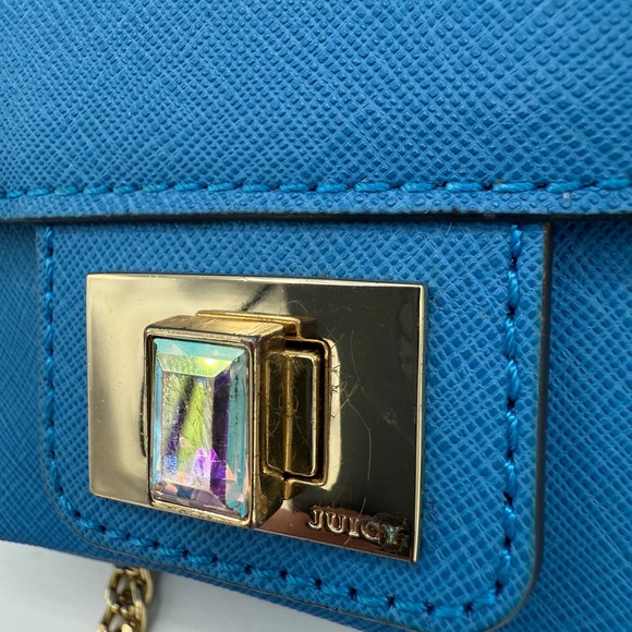 Juicy Couture Mini Crossbody Bag Blue Leather with Gold Chain‎ & Gem Clasp - Picture 2 of 12